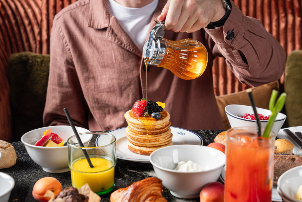 NYX HOTEL AMSTERDAM REMBRANDT SQUARE _Delizzious Photography pancakes
