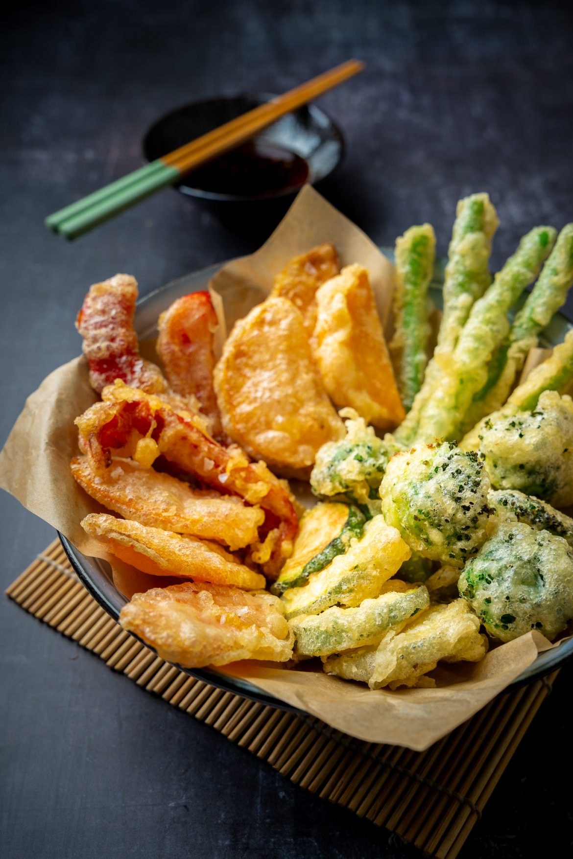 Vegetable tempura with ginger ponzu sauce Delizzious Food Fotografie en ...